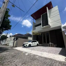 1 UNIT, RUMAH SIAP HUNI, 4 KAMAR TIDUR DI DEPOK, SLEMAN
