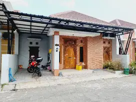 Rumah Cantik Siap Huni Cluster One Gate Area Gentan