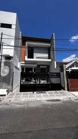 Rumah Baru Nginden Intan Timur, lebar 6,  Dekat Kampus Untag, Rungkut