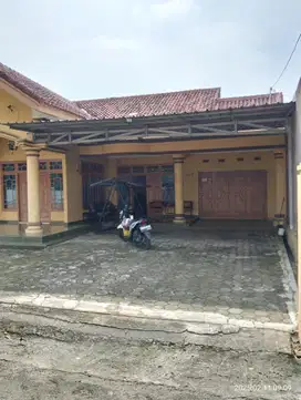 Rumah dan Tanah Luas Dekat UNILA
