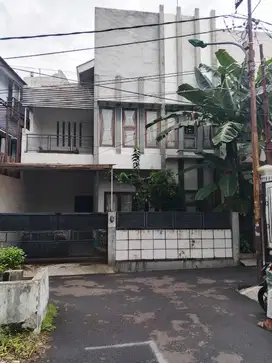 DI JUAL RUMAH MURAH VIA LELANG LOKASI KEMANGGISAN JAKBAR