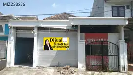 Dijual Murah dan Cepat Rumah di Boulevard  Perumahan Permata Safira