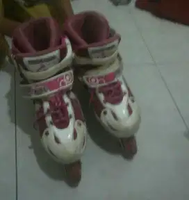 Sepatu roda uk 35 - 38
