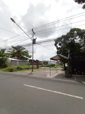 Tanah sewa strategis belakang Amplaz