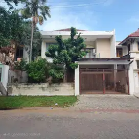Rumah Villa Westwood Pakuwon City , Strategis
