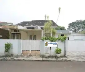 Dijual Rumah Hoek Lingkungan Asri di BSD Tangsel, An
