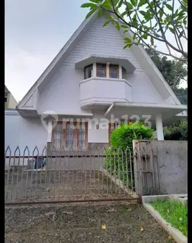 jual rumah bagus.harga miring.Sentul City.