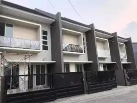 Miliki Rumah Mewah 2 Lantai Di Perum. Sutorejo Tengah, Mulyosari, ITS