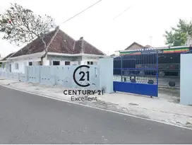 Dijual rumah Luas dan nyaman di  Banjarsari  surakarta solo
