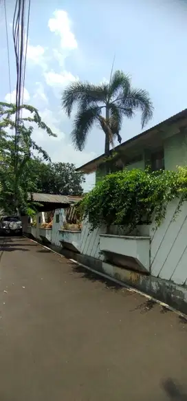 Jual Rumah Nyaman dan Strategis, Bintaro Jakarta Selatan