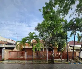 Rumah Manyar Kertoarjo STRATEGIS LANGKA HITUNG TANAH