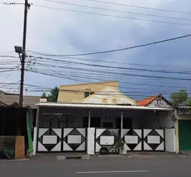Rumah + Kos2 an RAYA Kutisari Selatan