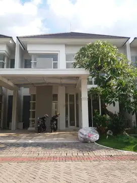DISEWAKAN RUMAH MEWAH MINIMALIS 2 lt DI GRAND PAKUWON