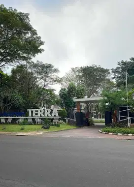 Rumah siap huni di Bintaro Discovery Terra sektor 9 Bintaro