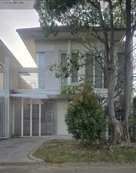 Rumah SANTIAGO ROSA Pakuwon City , Siap Huni, Minimalis