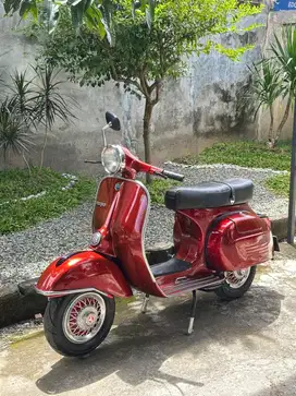 Vespa sprint veloce/ bagol 75