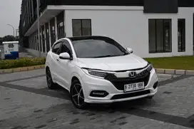 (LOW KM) HONDA HRV PRESTIGE CVT 2019 White