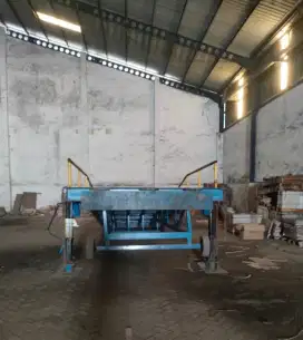 Loading dock bergerak
