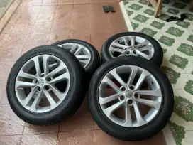 Velg oem nissan Juke R17