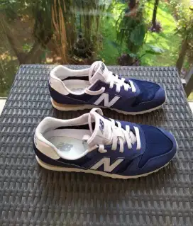 DIJUAL SEPATU NB 373, BARU & ORIGINAL.