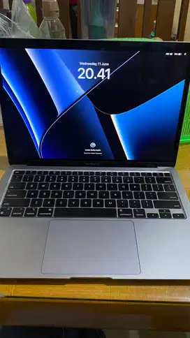MacBook Air M1 2020 – Second Like New