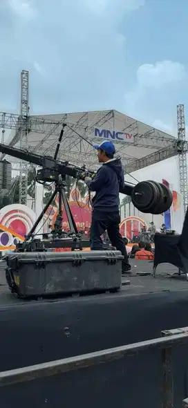 Cari lowongan pekerjaan Apa aja asalkan halal.