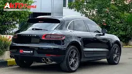Porsche Macan 2.0 NIK 2014 Black On Beige
