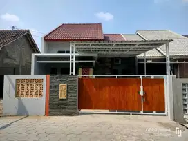 RUMAH SIAP HUNI BERLOKASI STRATEGIS 9 MENIT KE KAMPUS UPN DI NGEMPLAK