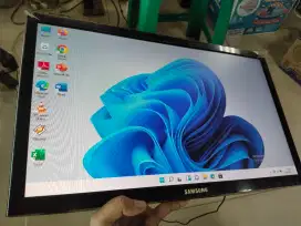 Dijual monitor LED Merk SAMSUNG LAYAR 19INCH siap pasang Buat CPU/CCTV