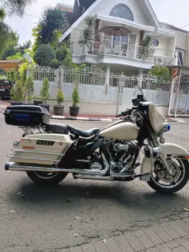 DIJUAL HARLEY DAVIDSON POLICE 2013