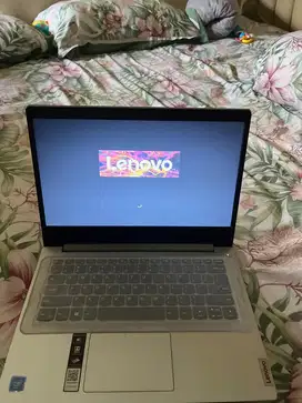 Laptop lenovo slim 3