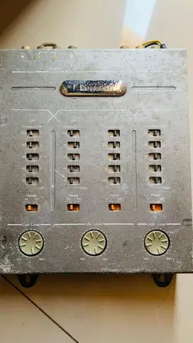 Equalizer prosesor amplifer audio mobil