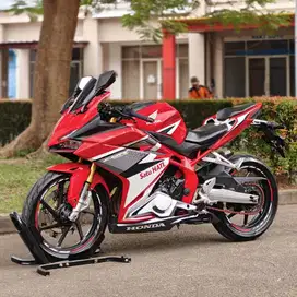 HONDA CBR250RR ABS RED RACING 2017 KM LOW PAJAK HIDUP NO MINUS