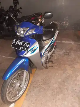 Honda kharisma 2005