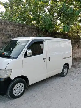 DAIHATSU MINIBUS THN 2012