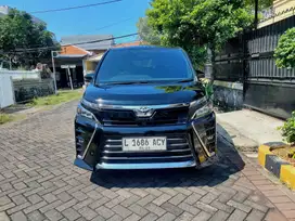 TOYOTA VOXY 2.0 2019 kredit cash nego