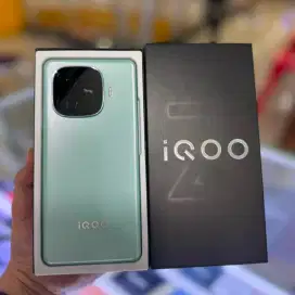 IQOO Z9 5G RAM 12/256 KOMPLIT FULL ORIGINAL