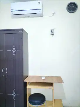 Kos / inde kost Putri Wanita Karyawati Kemanggisan Slipi, AC/KM dalam
