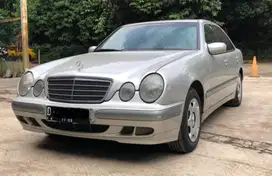 MERCY E260 KOLEKSI PRIBADI TANGAN PERTAMA KOTA BANDUNG