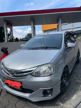 Etios silver 2014
