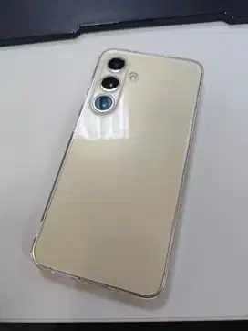 Samsung S24 8/256