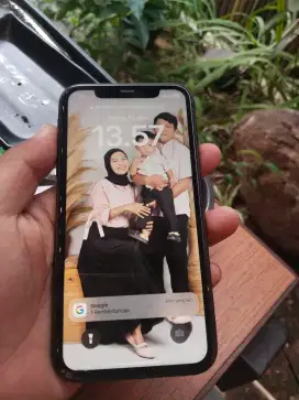 iPhone 11 64GB Hitam