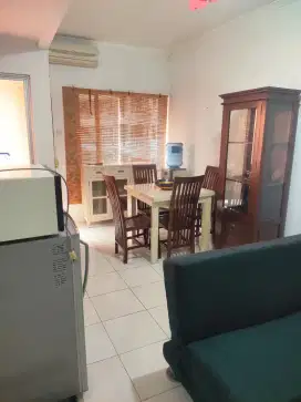Di Jual  Apartemen sudirman park 2 kamar furnish nego