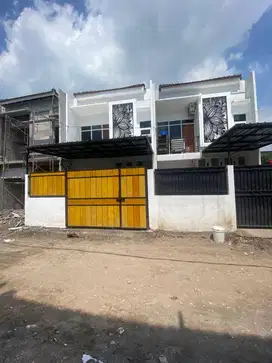 Rumah 2 lantai sukodono 300 jutaan