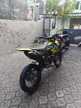 KLX 150 SM SE 2023
