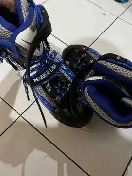 sepatu roda bekas layak pakai
