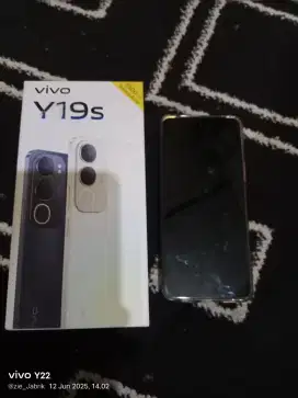 Vivo Y19S Baru sebulan masih Gress Fulset ori semua