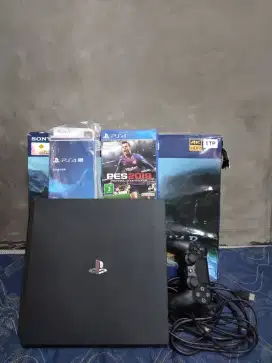 Ps 4 pro 1 tb ori