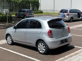 Nissan March 2011 Bensin