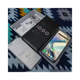 iQOO Z9 8/256 Phantom Black Mulus Fullset Garansi Resmi Like New
